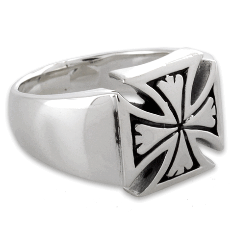 products/sterling-silver-iron-cross-with-spade-ring-15_4f57f86f-bb72-406e-93d0-cb5750929606.gif
