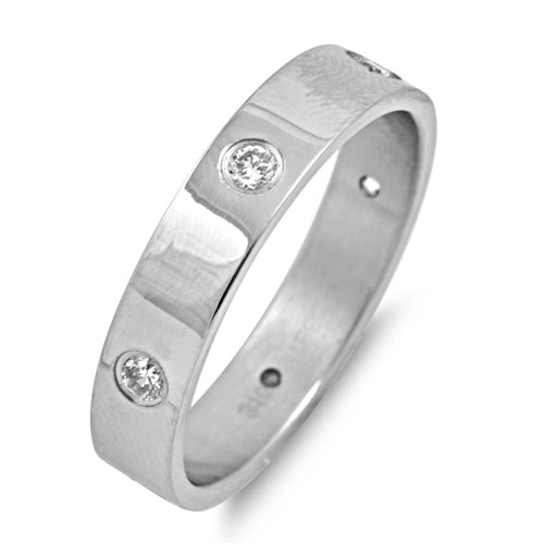 products/stainless-steel-cz-band-ring-40.jpg